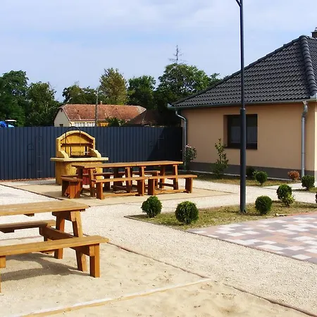 Gasthuis Szerencsecsillag Vendeghaz