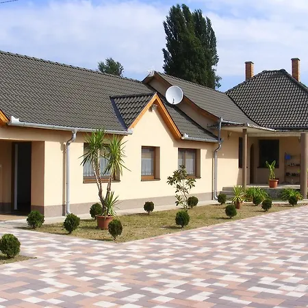 Szerencsecsillag Vendeghaz Kiskoros