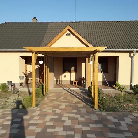 Szerencsecsillag Pensión *